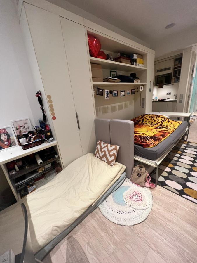 Sharing Studio Apartment With Me Múnich Exterior foto